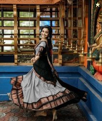 PAVITRAA SAREES Solid Semi Stitched Lehenga Choli(White)