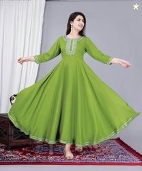 Nikhat Women Solid Viscose Rayon Anarkali Kurta(Black)