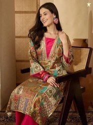 Youthnic Women Printed Viscose Rayon Straight Kurta(Beige)
