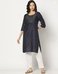 AVAASA MIX N' MATCH Women Embroidered Straight Kurta