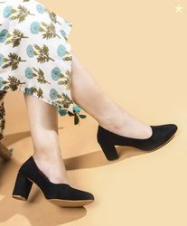 SELFIEE Women Heels Sandal(Black , 4)