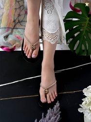 SHOETOPIA Women Flats Sandal(Gold, Black , 5)