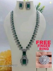 Abaan Fashion Alloy Brass Green Jewel Set(Pack of 1)