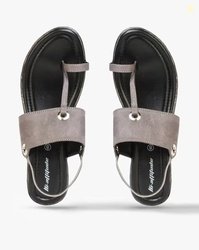 HI-ATTITUDE Toe-Ring T-Strap Wedges