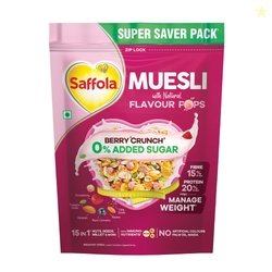 Saffola Muesli 0% Added Sugar Berry Crunch 700 gm | High Protein & Hig