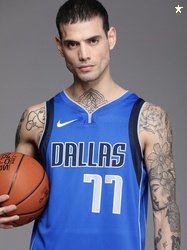 Nike Men Blue DAL MNK Dri-Fit Swgmn Luka Doncic Print ICN 22 Basketbal