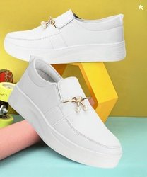 EVOLTAR Casual Unique Buckle Detailed Loafers For Women & Girls Loafer
