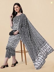 KALINI Floral Printed Gotta Patti Pure Cotton Straight Kurta & Trouser