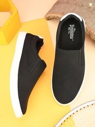 Roadster The Lifestyle Co. Men Black & White Canvas Lightweight Slip-O