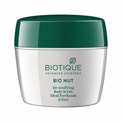 Biotique Walnut Exfoliating & Polishing Face Scrub, 175g