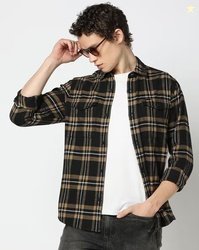 Rev-Verse Men Checked Regular Fit Shirt with Flap Pockets