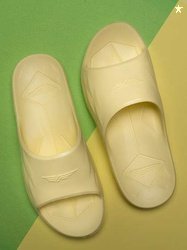 Red Tape Women Rubber Sliders