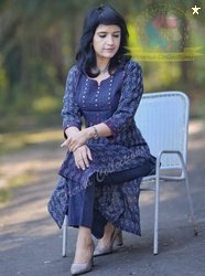 ANUSHKA CREATION Women Khadi Cotton Kurta Pant Set