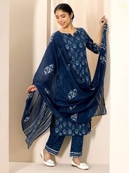 LIBAS Women Cotton Blend Kurta Pant Dupatta Set
