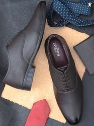 INVICTUS Men Solid Formal Derbys