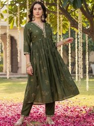 Anouk Mirage Women Ethnic Motifs Printed Tiered Thread Work Kurta with