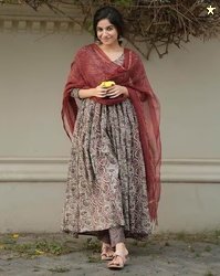 GOSRIKI Women Paisley Anarkali Kurta Set