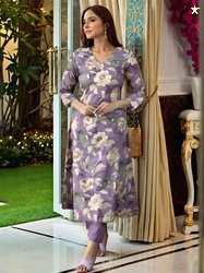 Aaghnya Women Viscose Rayon Printed Kurta Sets