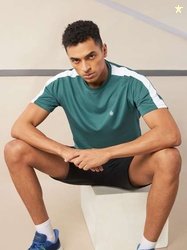 CULT Shoulder Pop Active T-shirt