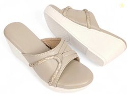 Ovee Women Wedges Sandal (Tan , 6)