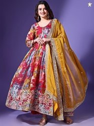 GLOSIA DESIGN Women Floral Printed Panelled Thread Work Kurta with Tro