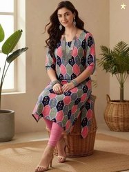 popmantra Women Printed Crepe Kurta